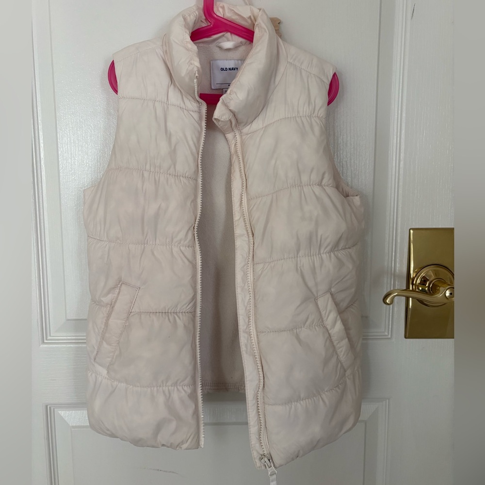 Old navy vest frost free zip up with pockets